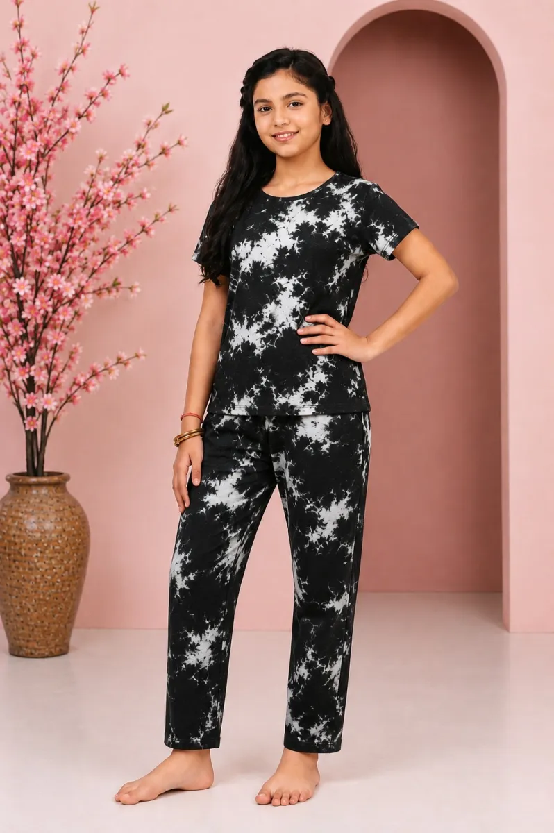 PREMIUM GIRLS PYJAMA SET OF TIE AND DYE Thumbnail