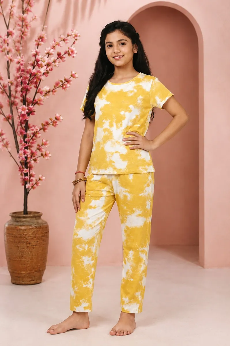 PREMIUM GIRLS PYJAMA SET OF TIE AND DYE Thumbnail
